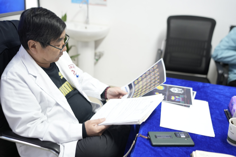 北京天坛杨伟力教授莅临军盛医院 中西医结合引领癫痫诊疗新方向 北京天坛杨伟力教授莅临军盛医院 中西医结合引领癫痫诊疗新方向